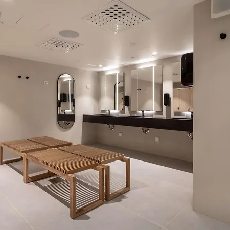 Scandic Hub 4*